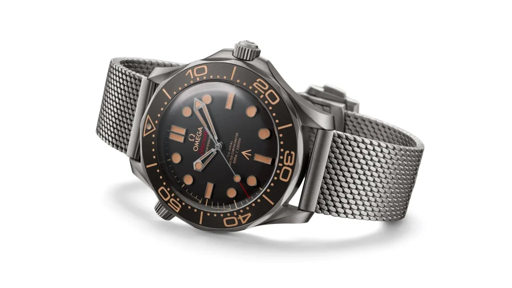 007エディショ﻿ン
Seamaste﻿r
Diver 300﻿M
42 mm, チタン   チタ﻿ン
210.90.42.20.01.001

￥1,595,000