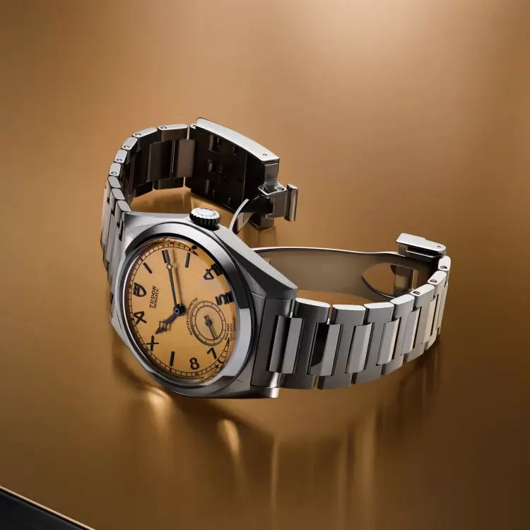 m2639w1a0u-0001
TUDOR Monarch
マニュファクチュール キャリバー MT5662-2U
39 mm スチール製ケース
ダークシャンパンカラー